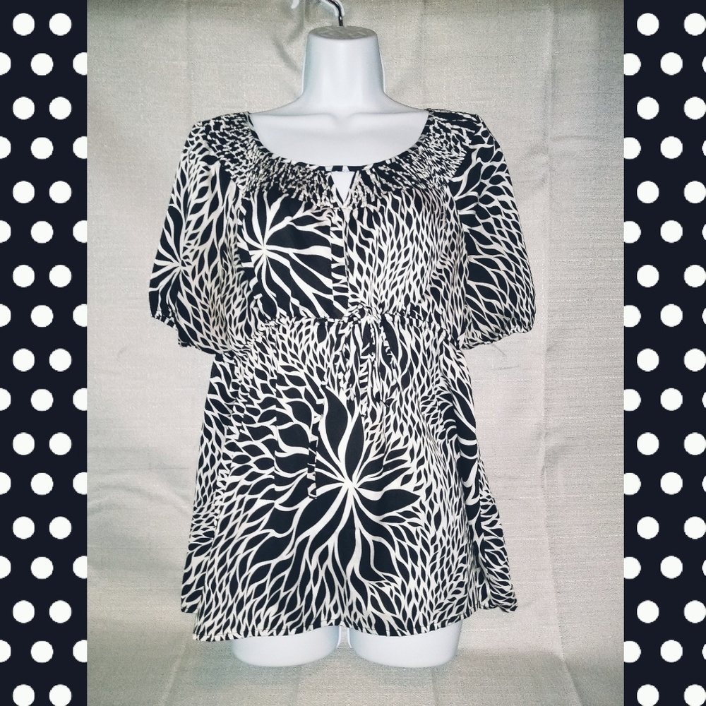 WORTHINGTON black & white blouse